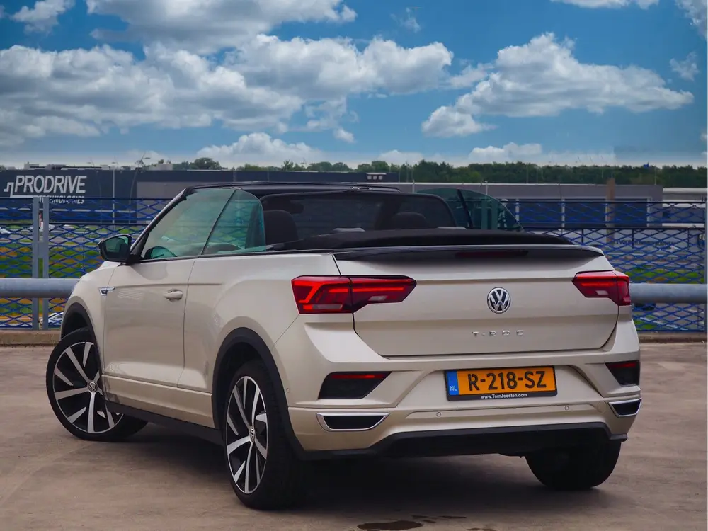 Volkswagen T-Roc Cabrio 1.5 TSI R-Line - LEDER - FULL OPTION uit 2020, foto 2