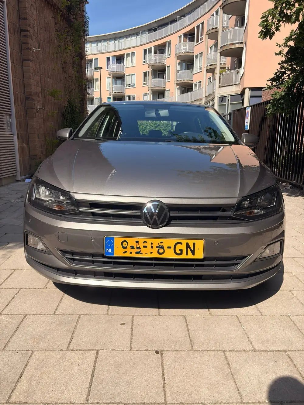 Volkswagen Polo VI 1.0 MPI 80hp — 2021 — Grey uit 2021, foto 4