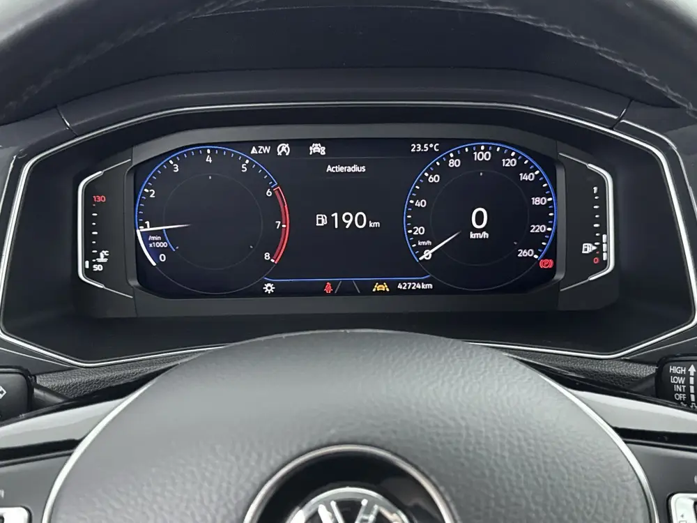 Volkswagen T-Roc 1.5 TSI Sport // CAMERA // DIGITAL COCKPIT uit 2019, foto 20