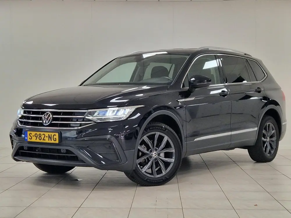 Volkswagen Tiguan Allspace 1.5 TSI Life 7p. 7-ZITS | NAVIGAT uit 2023, foto 2
