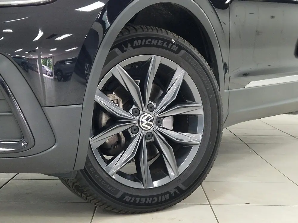 Volkswagen Tiguan Allspace 1.5 TSI Life 7p. 7-ZITS | NAVIGAT uit 2023, foto 3