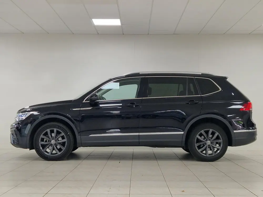 Volkswagen Tiguan Allspace 1.5 TSI Life 7p. 7-ZITS | NAVIGAT uit 2023, foto 5