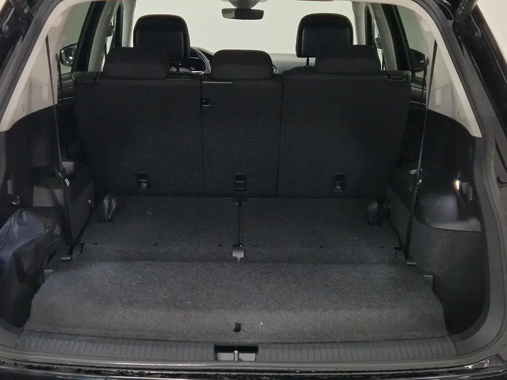 Volkswagen Tiguan Allspace 1.5 TSI Life 7p. 7-ZITS | NAVIGAT uit 2023, foto 9