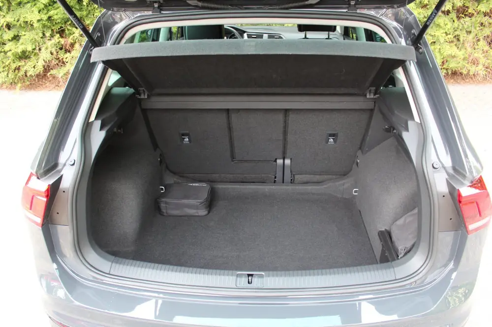 Volkswagen Tiguan 2.0 TSI 4Motion Urban Sport 190PK Automaat uit 2022, foto 12
