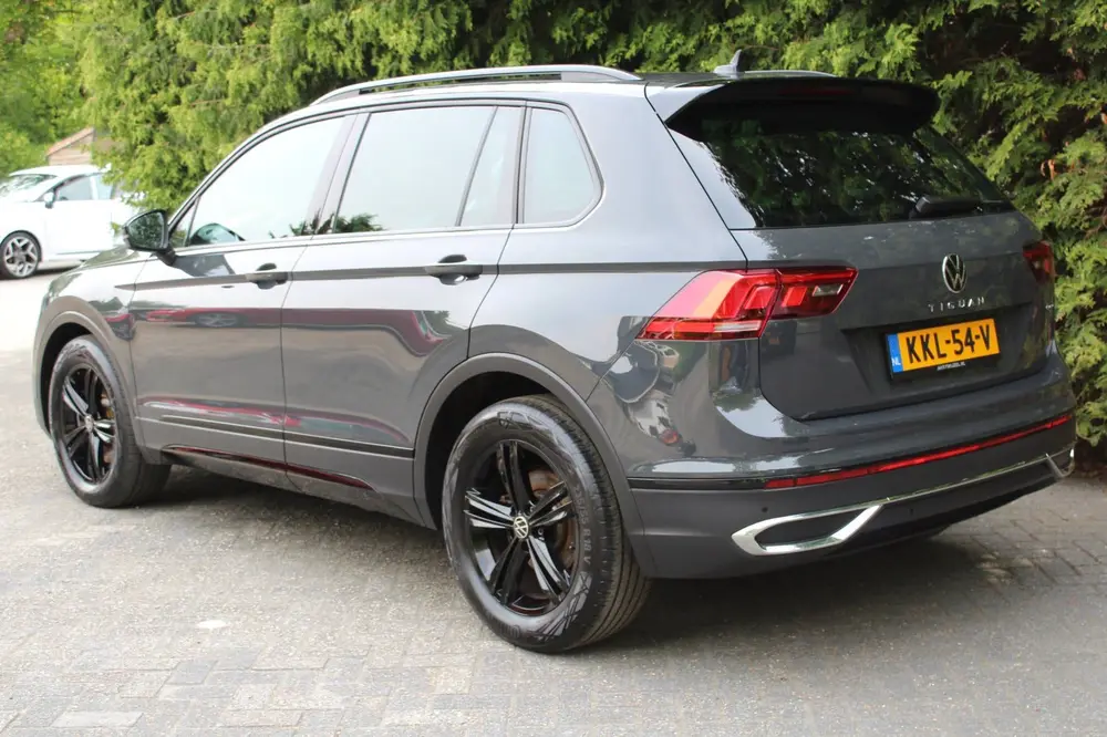 Volkswagen Tiguan 2.0 TSI 4Motion Urban Sport 190PK Automaat uit 2022, foto 6