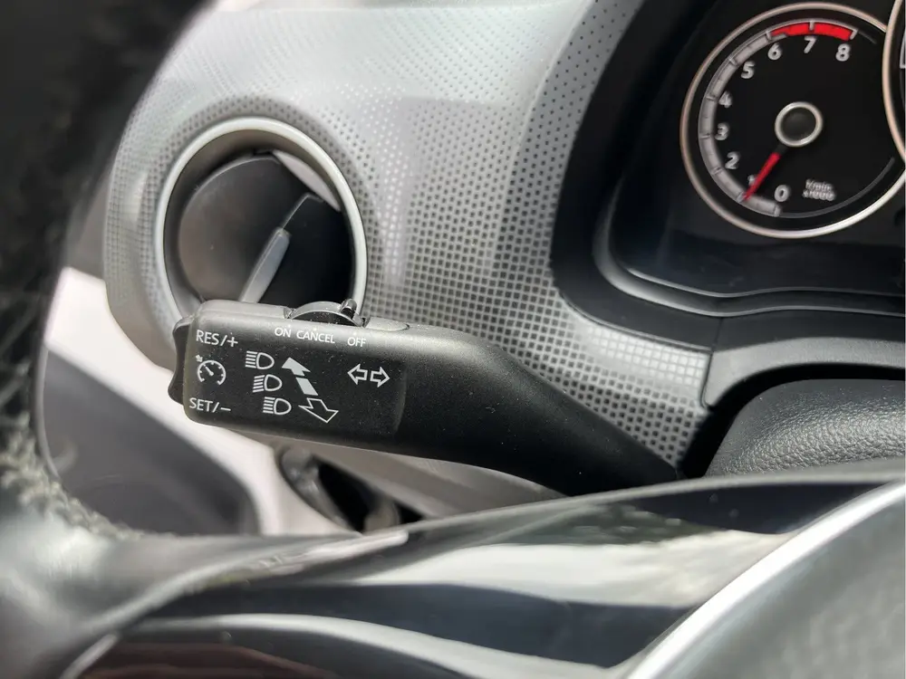Volkswagen Up! 1.0 BMT move up! iQ Drive | AIRCO | BLUETOOTH uit 2019, foto 15
