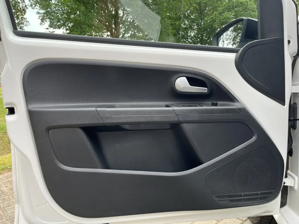 Volkswagen Up! 1.0 BMT move up! iQ Drive | AIRCO | BLUETOOTH uit 2019, foto 18