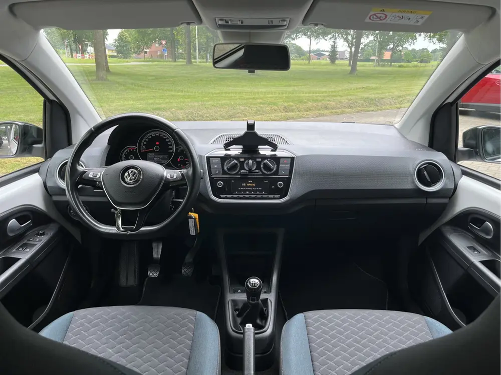 Volkswagen Up! 1.0 BMT move up! iQ Drive | AIRCO | BLUETOOTH uit 2019, foto 20