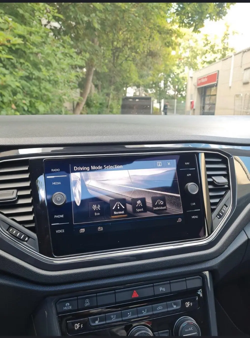 Volkswagen T-Roc 2.0 TDI 150pk 7-DSG 3x R Line. Full Option! uit 2019, foto 20