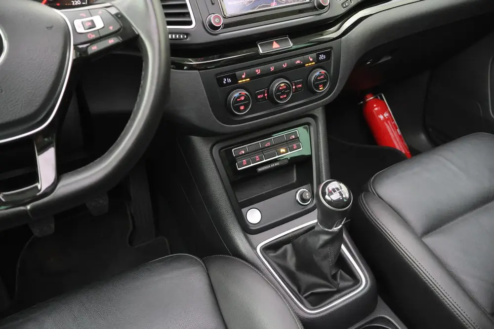 Volkswagen Sharan 1.4TSI 7Pers. HIGHLINE PANO | LEDER | ELEK uit 2019, foto 18