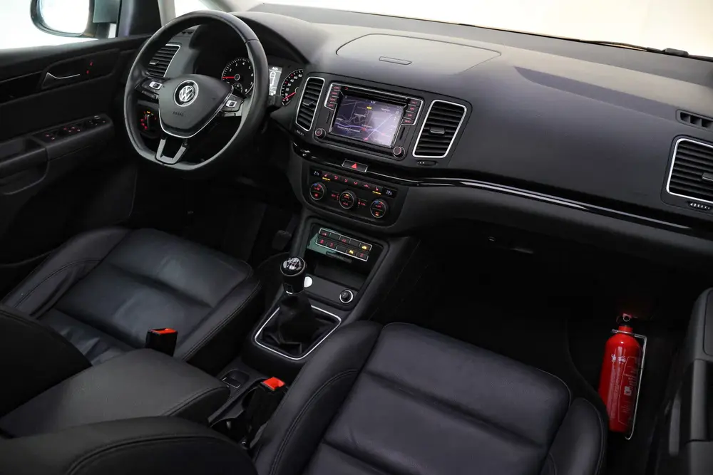 Volkswagen Sharan 1.4TSI 7Pers. HIGHLINE PANO | LEDER | ELEK uit 2019, foto 20