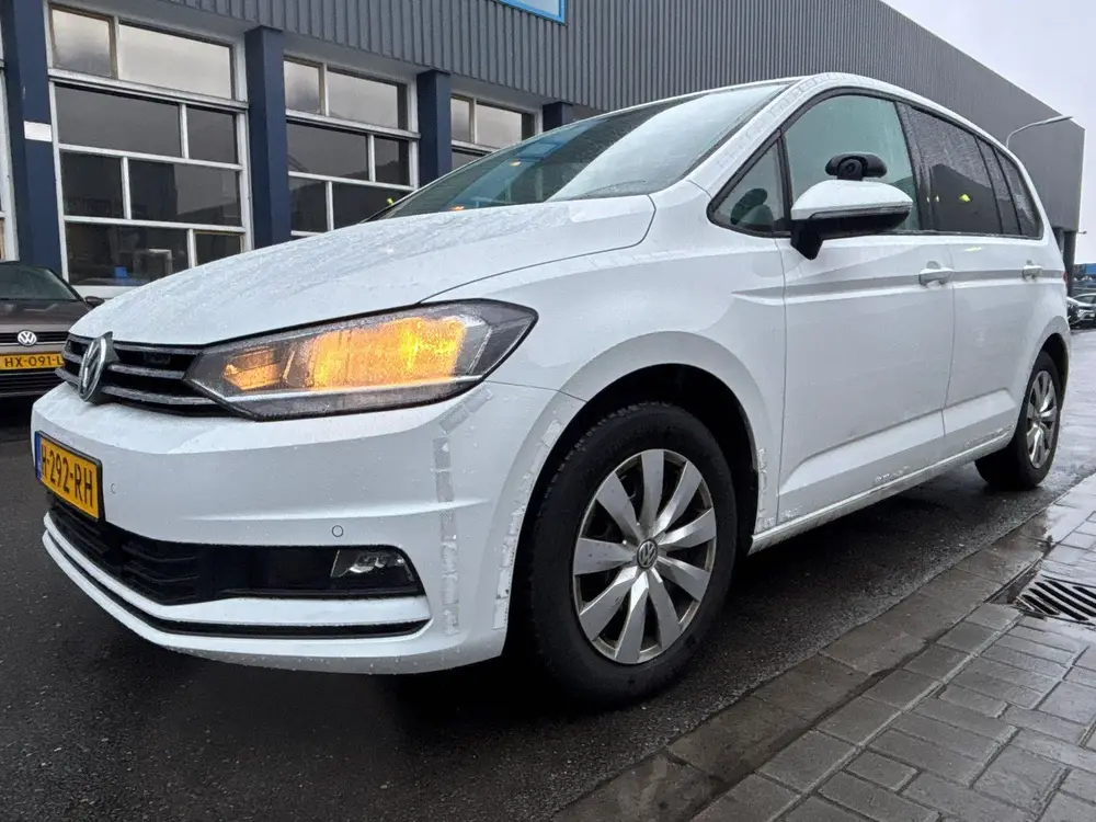 Volkswagen Touran 2.0 TDI Comfortline AUTOMAAT / HONDEN WAGE uit 2020, foto 9