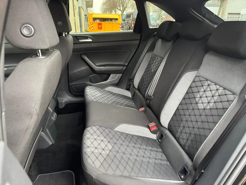 Volkswagen Taigo 1.0 TSI R-Line |Camera |Virtual display |IQ uit 2025, foto 11