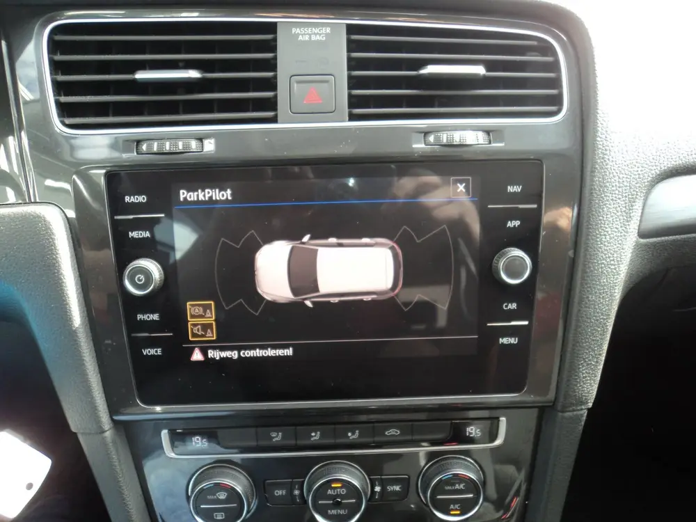 Volkswagen Golf 1.5 TSI Comfortline Cruise Navi PDC uit 2020, foto 15