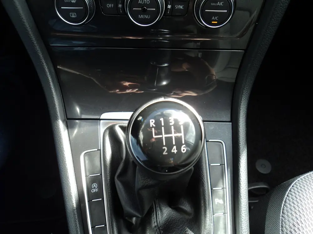 Volkswagen Golf 1.5 TSI Comfortline Cruise Navi PDC uit 2020, foto 17
