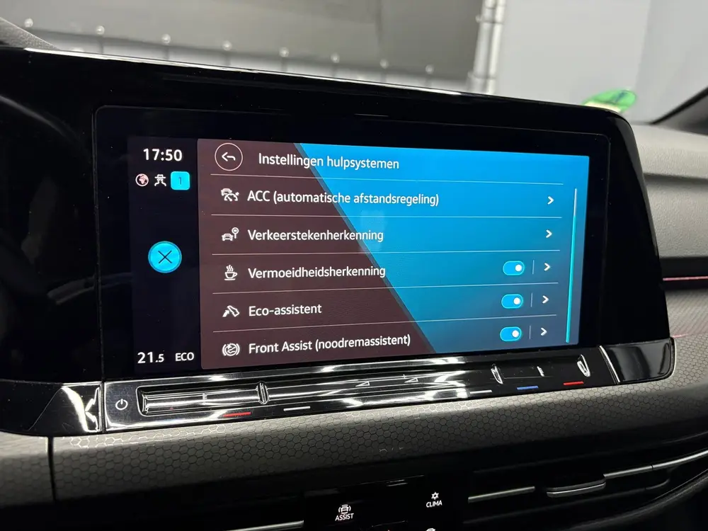 Volkswagen Golf 1.4 eHybrid GTE PANO uit 2021, foto 18
