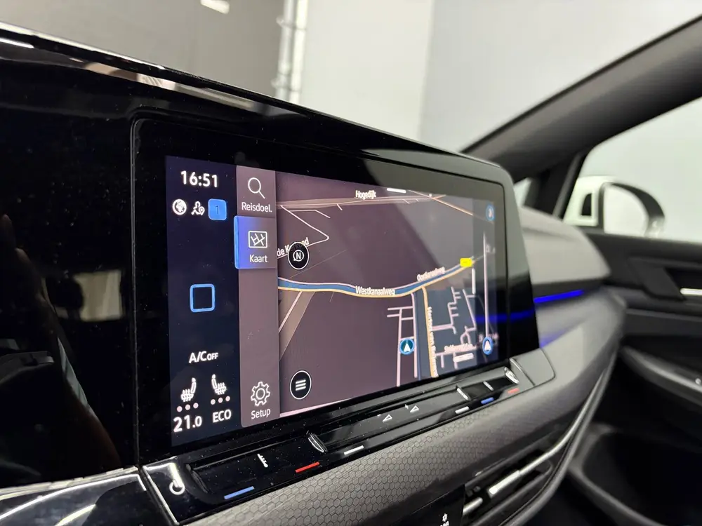 Volkswagen Golf GTE 1.4 eHybrid PANO uit 2021, foto 18