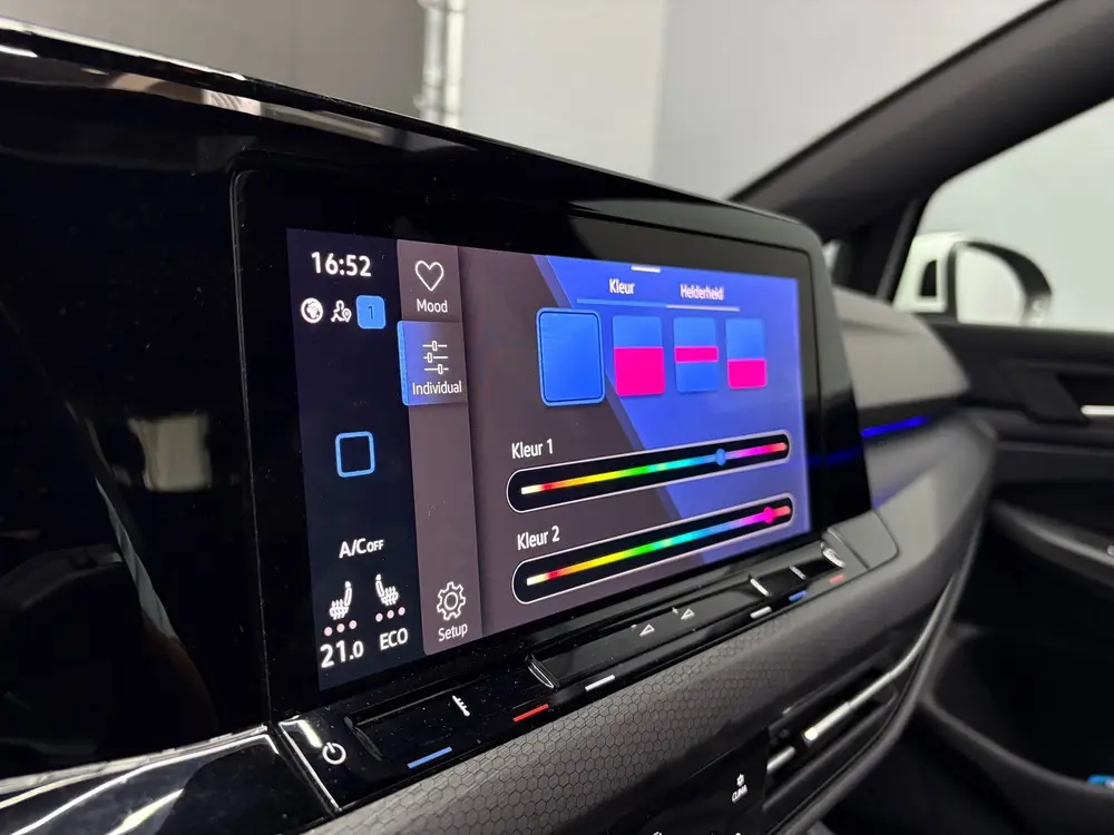 Volkswagen Golf GTE 1.4 eHybrid PANO uit 2021, foto 19