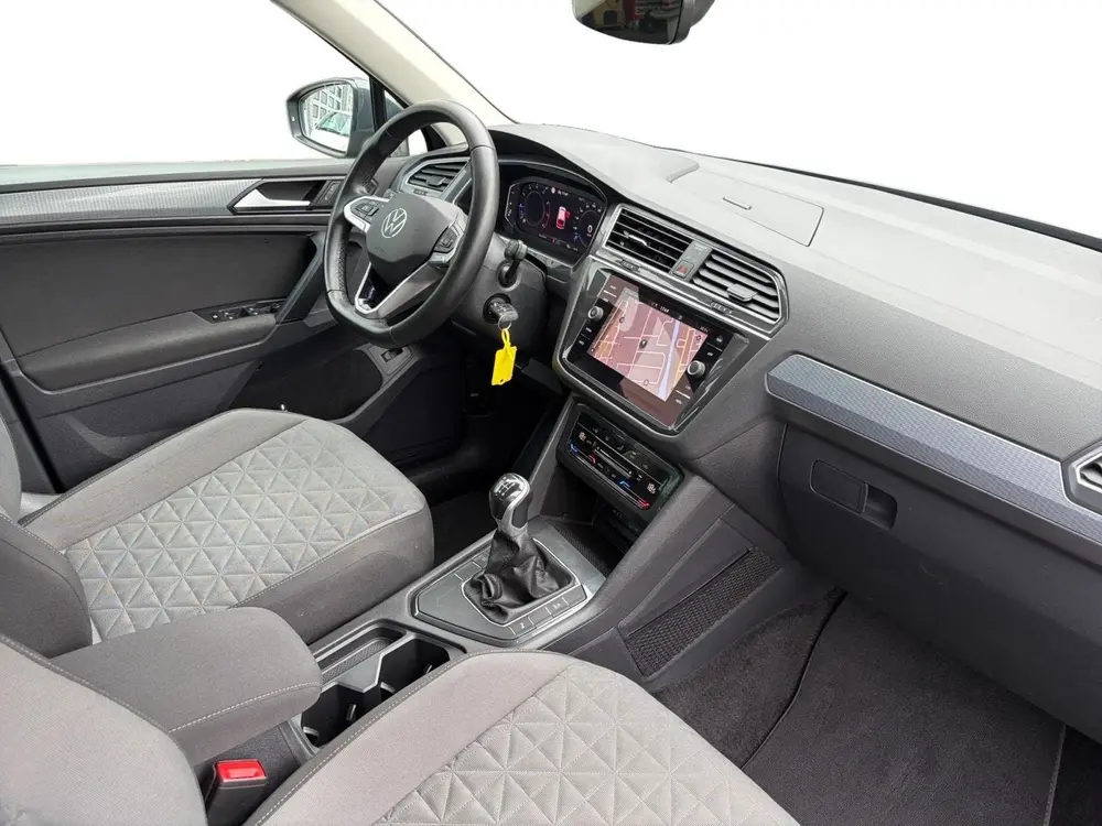 Volkswagen Tiguan 1.5 TSI Life | Draadloos Carplay | Navi | uit 2021, foto 12