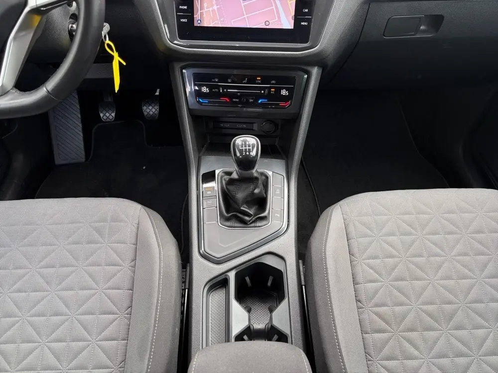 Volkswagen Tiguan 1.5 TSI Life | Draadloos Carplay | Navi | uit 2021, foto 20