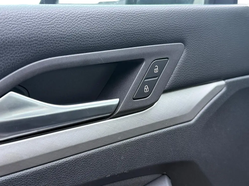 Volkswagen Golf 1.0 eTSI Life Business *Automaat*Navigatie*P uit 2020, foto 19