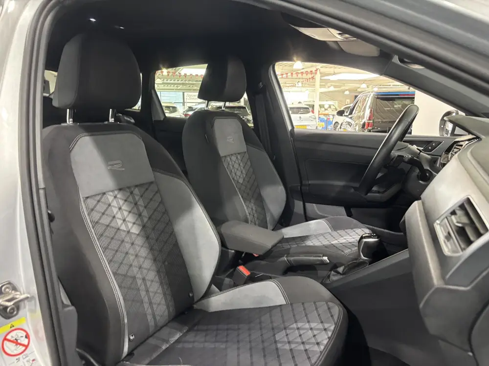 Volkswagen Taigo 115PK TSI R-Line Edition Automaat | Digital uit 2025, foto 18