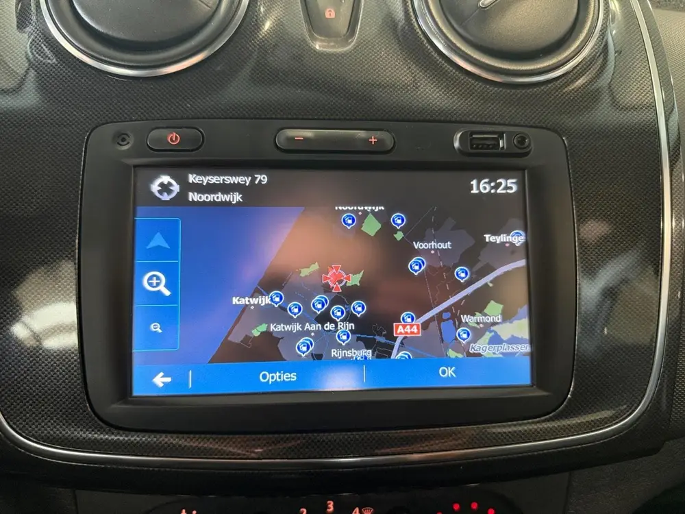 Dacia Logan MCV 0.9 TCe Laureate *Navi+Camera*Airco*Parkeers uit 2019, foto 17