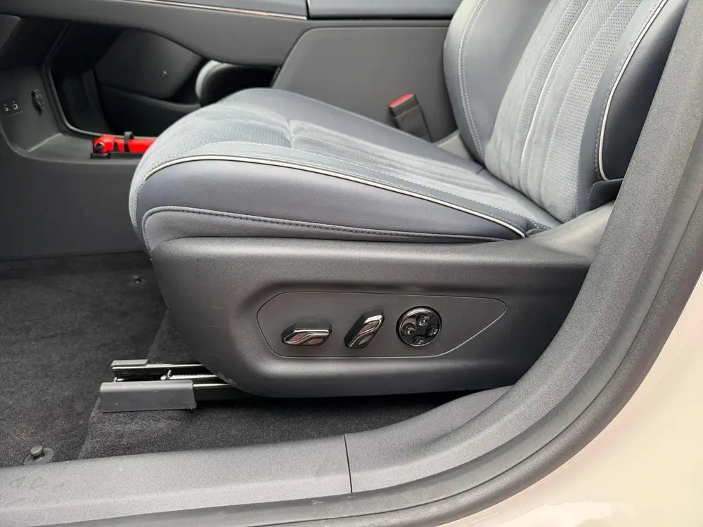 Voyah Courage Performance Edition 80 kWh Full Option | Open uit 2025, foto 13
