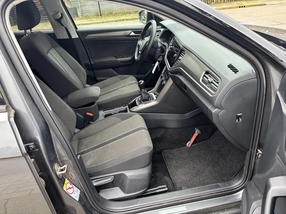 Volkswagen T-Roc 1.0 TSI Style Business Camera uit 2020, foto 10