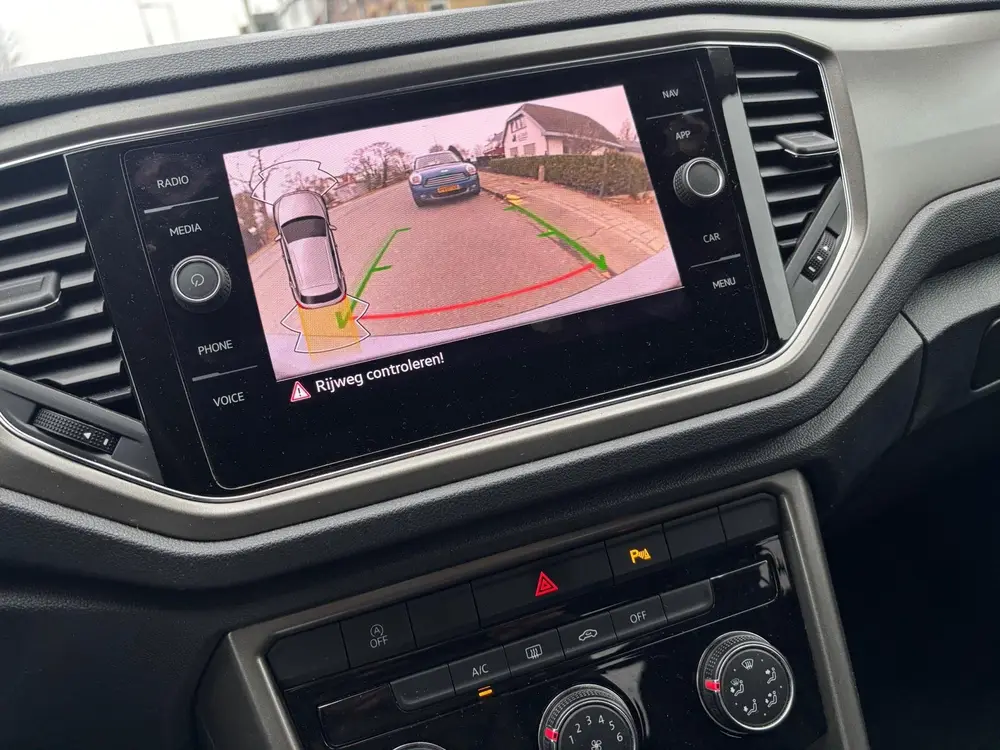 Volkswagen T-Roc 1.0 TSI Style Business Camera uit 2020, foto 12