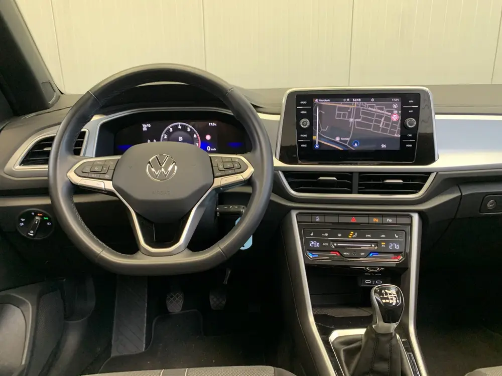 Volkswagen T-Roc Cabrio 1.0 TSI Style DIGITAL COCKPIT-NAVI-E uit 2024, foto 7