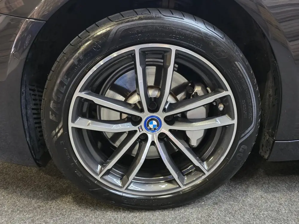 BMW 5-Serie 530e Business Edition Plus HUD Navi LED Memory s uit 2023, foto 2