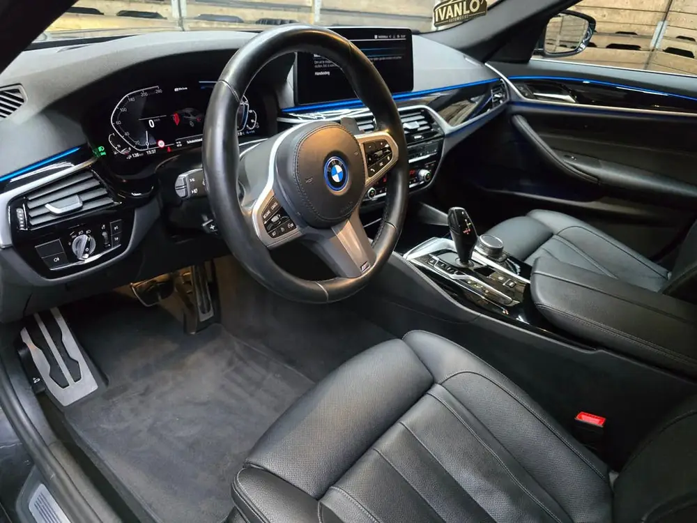 BMW 5-Serie 530e Business Edition Plus HUD Navi LED Memory s uit 2023, foto 3