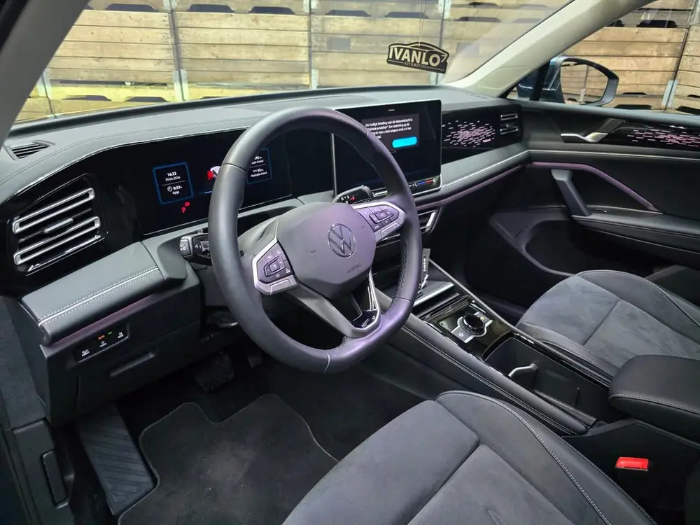 Volkswagen Tiguan 1.5 eHybrid Elegance IQ LIght Panorama 360 uit 2025, foto 3