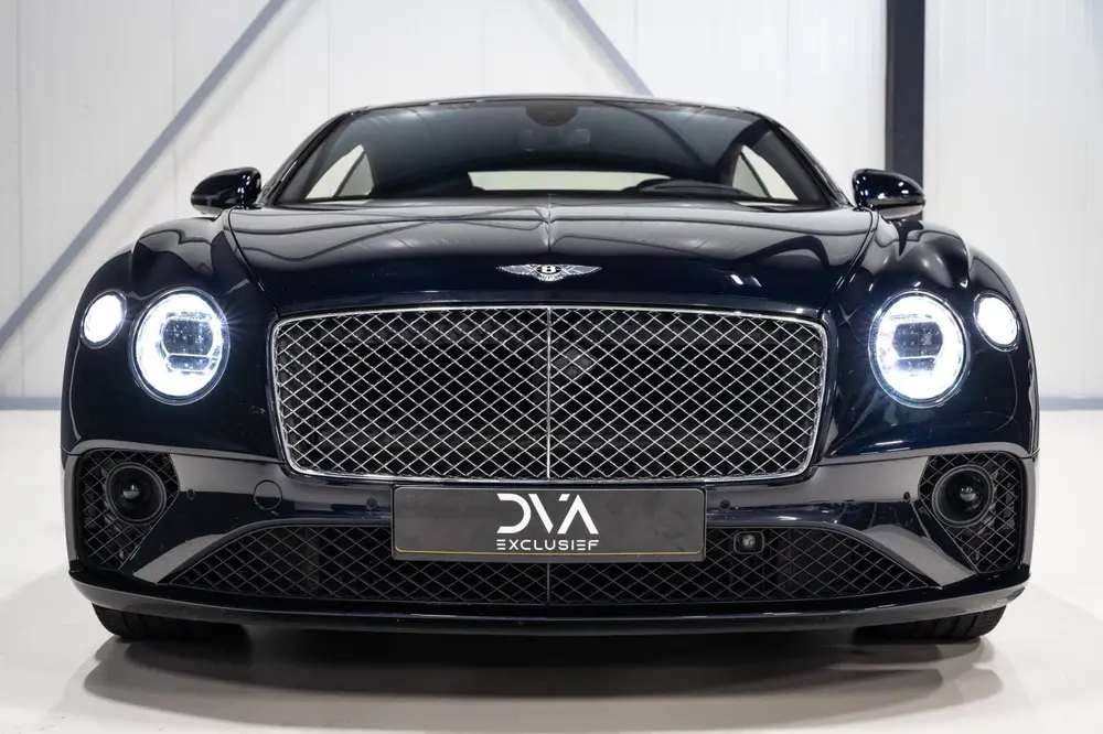 Bentley Continental W12 uit 2019, foto 6