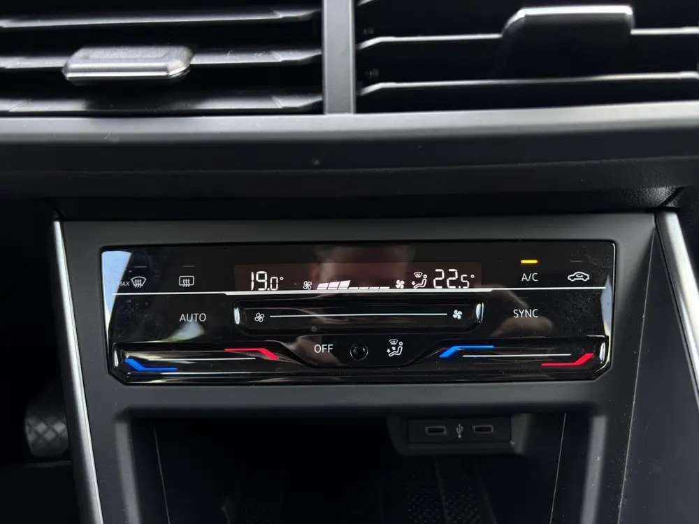 Volkswagen Polo 1.0 TSI Life Adaptive Cruise,CLima,Carplay uit 2022, foto 19