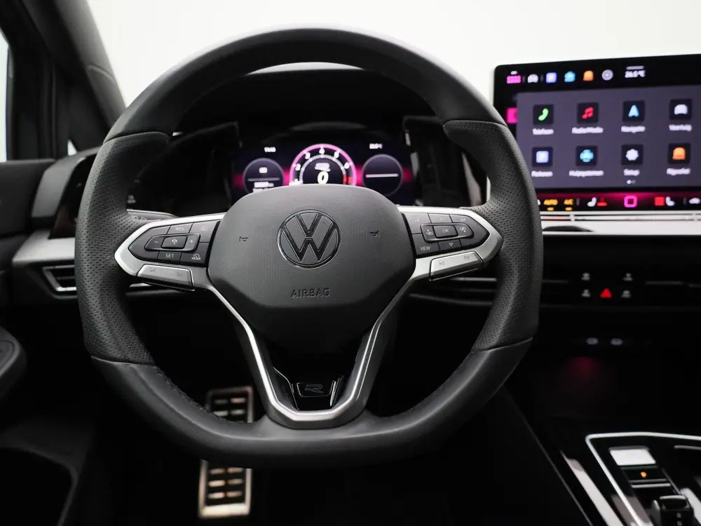 Volkswagen Golf 1.5 eTSI R-Line Edition uit 2025, foto 7