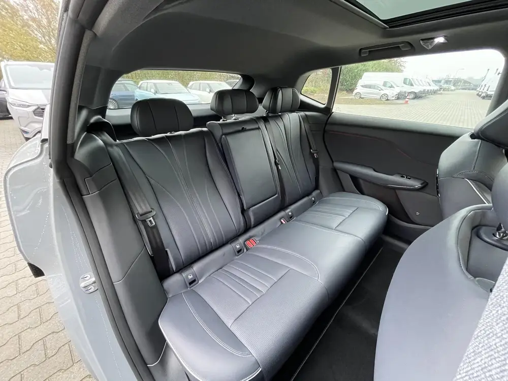 Voyah Courage Business Edition 80 kWh l Stoel verwarming/ven uit 2026, foto 7