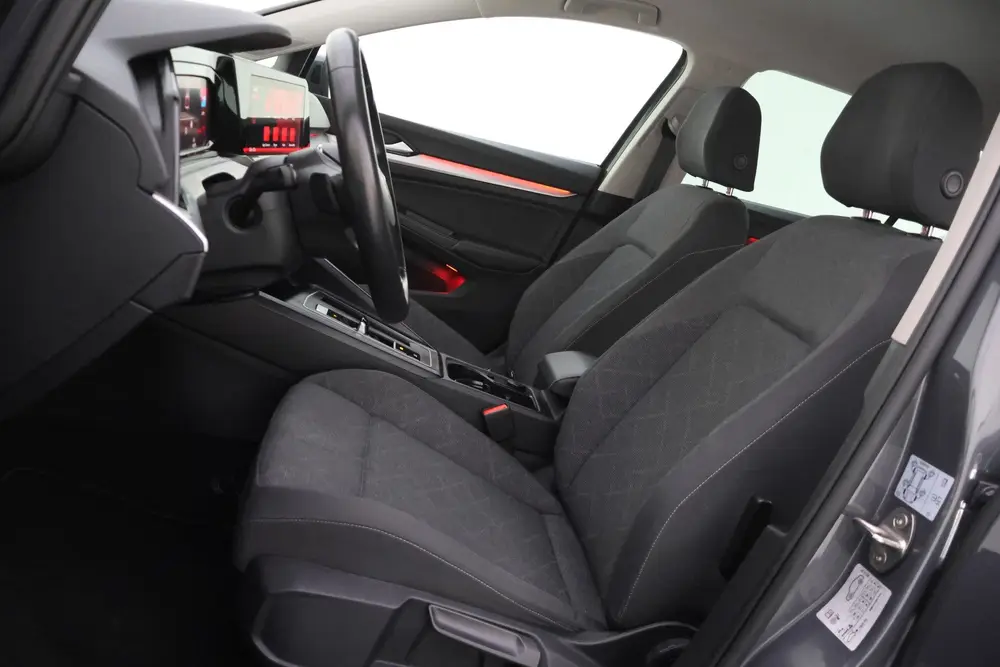 Volkswagen Golf 1.0 eTSI Dsg Life Business FULL LED | CAMERA uit 2023, foto 10