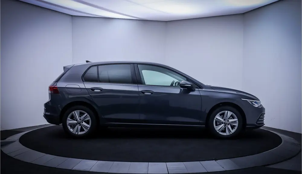 Volkswagen Golf 1.0 eTSI Dsg Life Business FULL LED | CAMERA uit 2023, foto 4