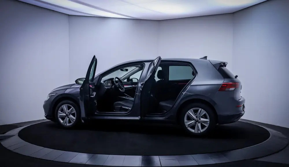 Volkswagen Golf 1.0 eTSI Dsg Life Business FULL LED | CAMERA uit 2023, foto 9