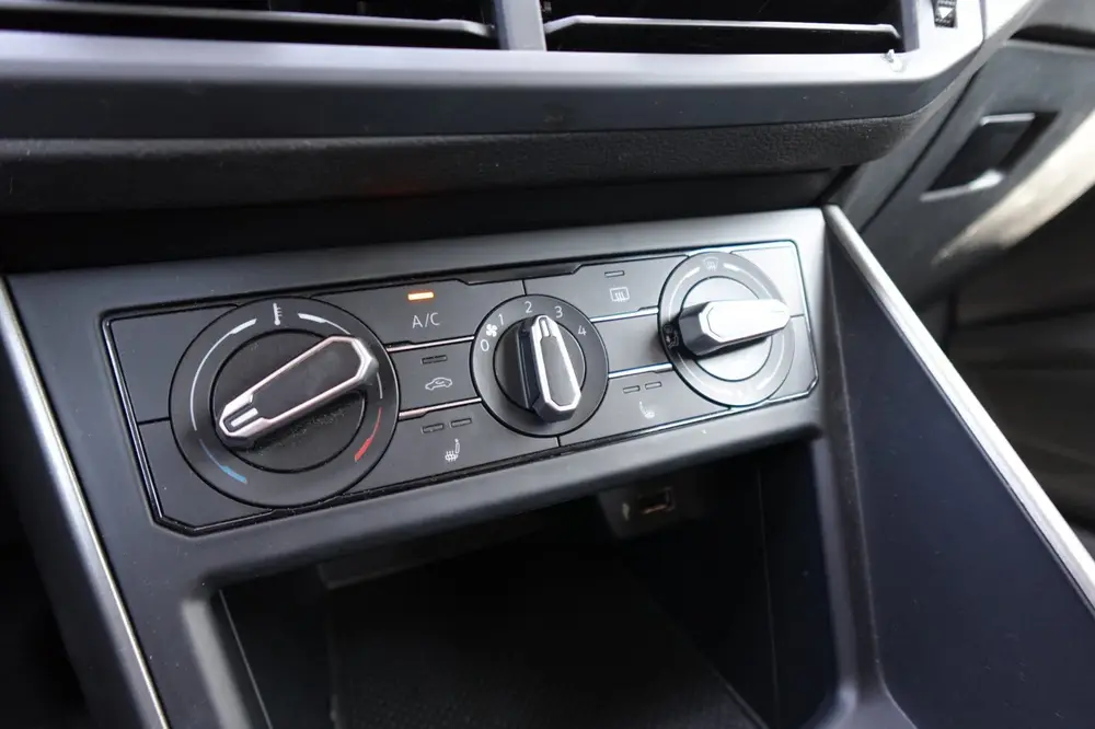 Volkswagen Polo 1.0 TSI Highline ACC PDC NAVI uit 2019, foto 14