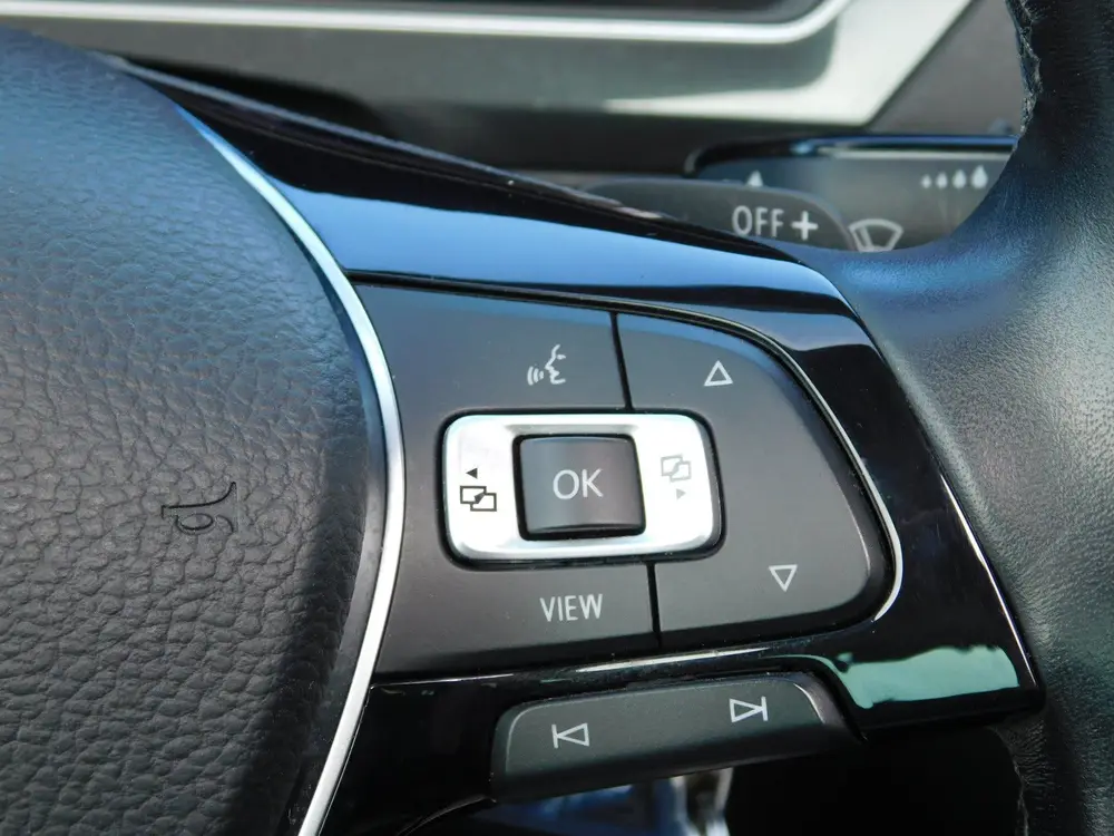 Volkswagen Tiguan 1.5 TSI/DSG Highline R-line, Camera, Panor uit 2020, foto 11