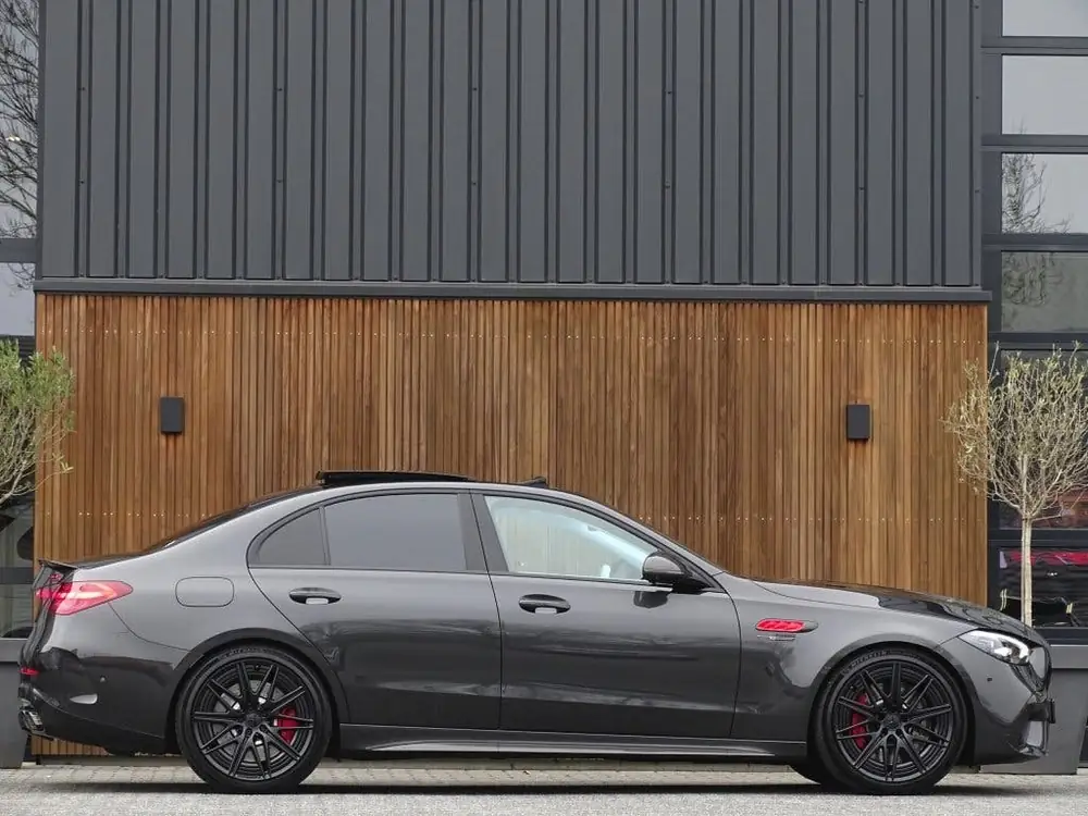 Mercedes-Benz C-Klasse AMG 63 S E Performance 680PK NE / car uit 2023, foto 2