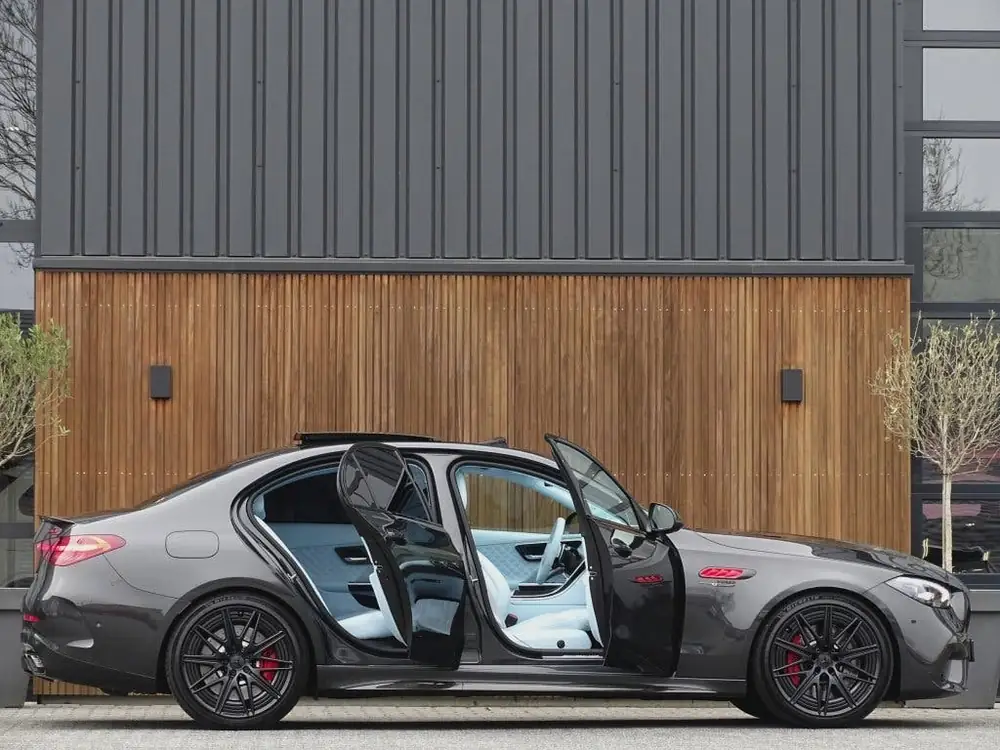 Mercedes-Benz C-Klasse AMG 63 S E Performance 680PK NE / car uit 2023, foto 3