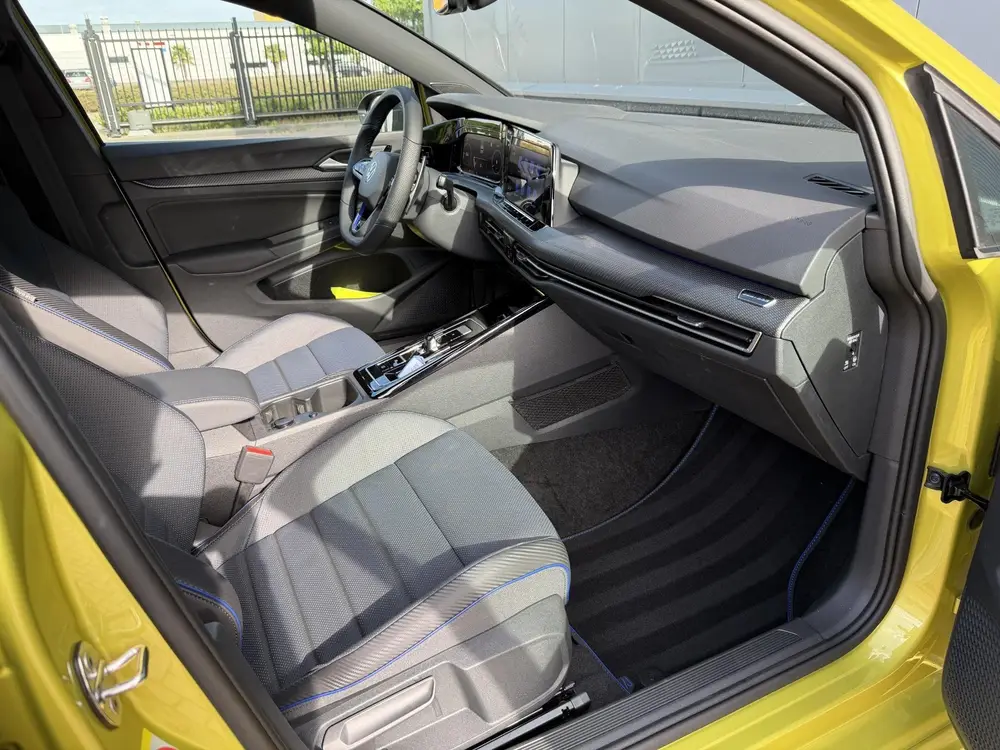 Volkswagen Golf 2.0 TSI R 4Motion 333 NR329/333 uit 2024, foto 15