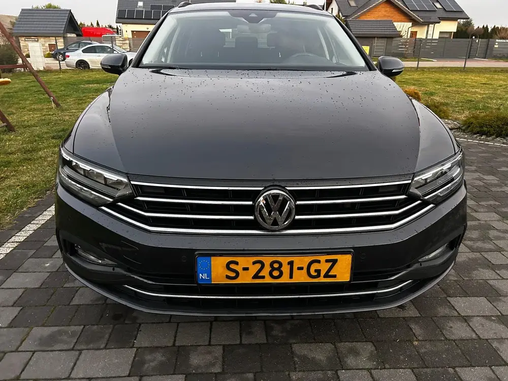 Volkswagen Passat Variant Passat 1.5 TSI 150pk DSG 2020 Grijs uit 2020, foto 16