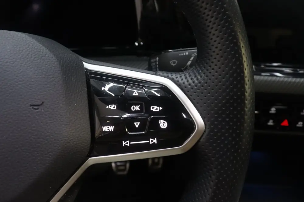 Volkswagen GOLF 1.5 TSI R-line H&K uit 2022, foto 20