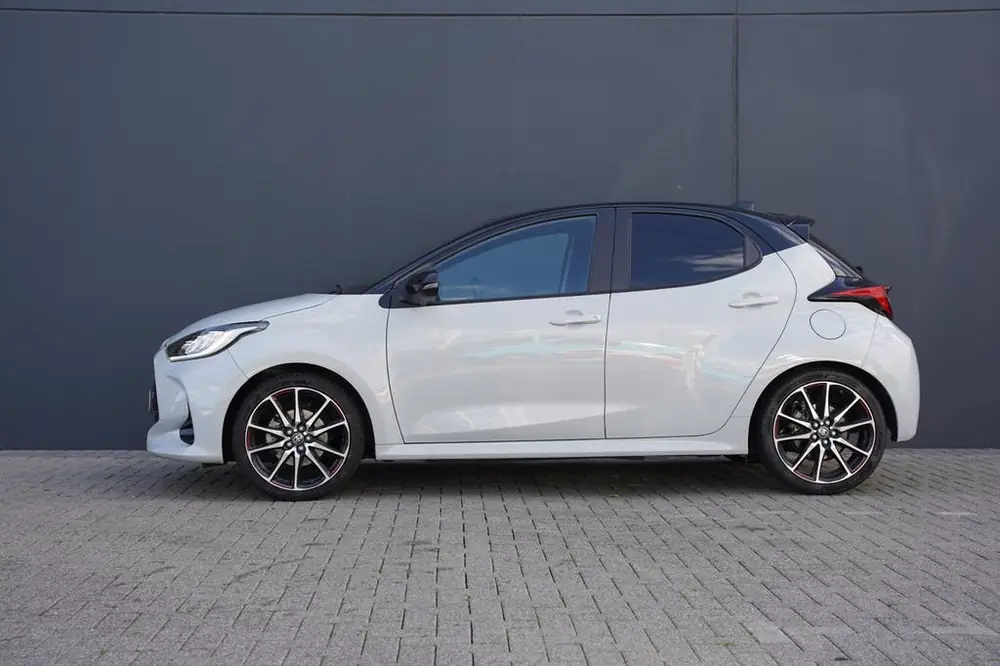 Toyota Yaris 1.5 Hybrid GR Sport |Head up|Dealer o.h.|Adapt. uit 2023, foto 3