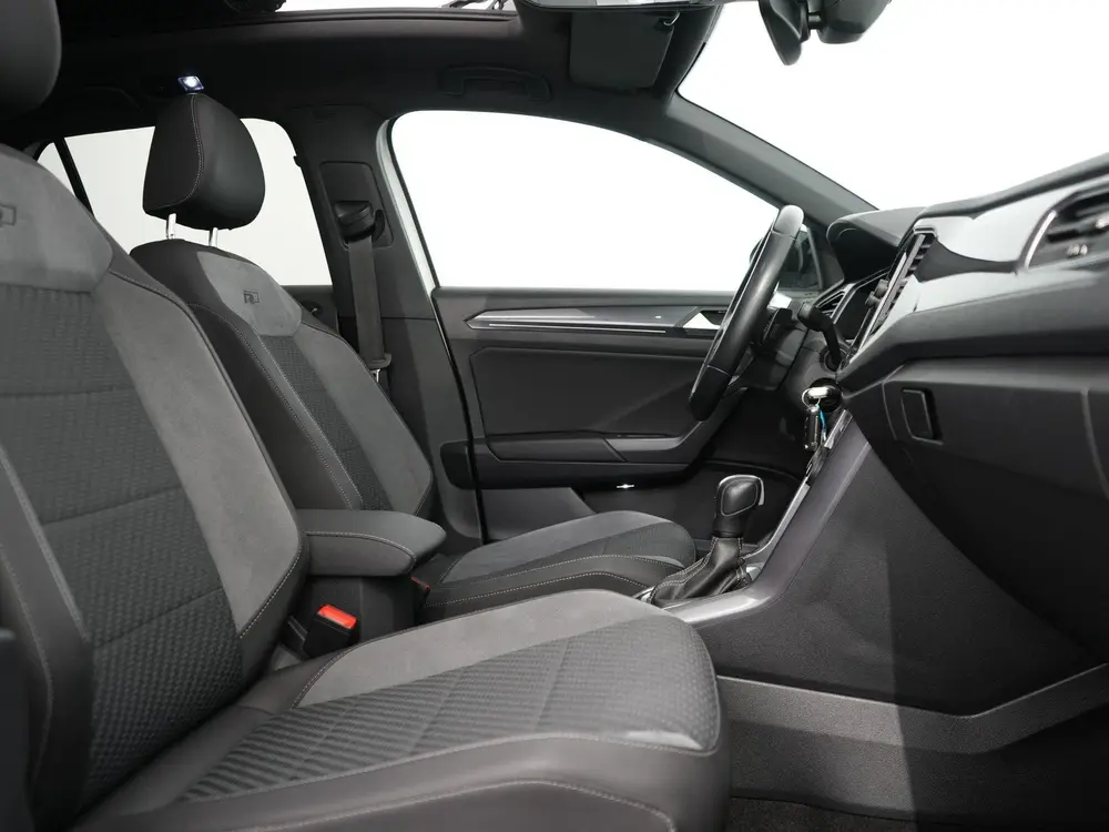 Volkswagen T-Roc 1.5 TSI Sport Business R | Pano | Winterpak uit 2021, foto 4
